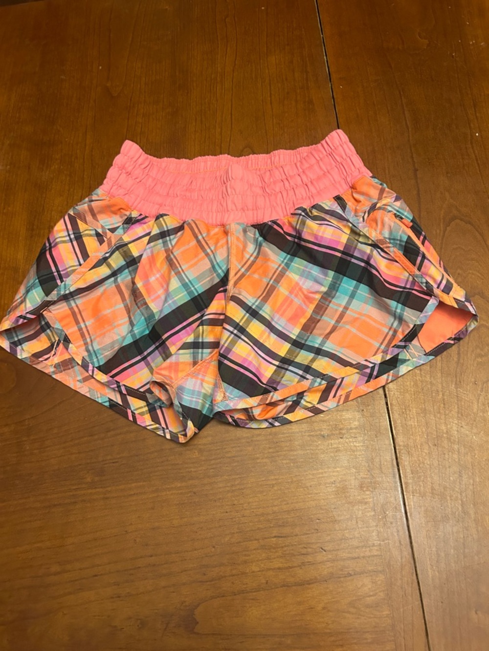 Lululemon Tracker Shorts Rad Plaid 6